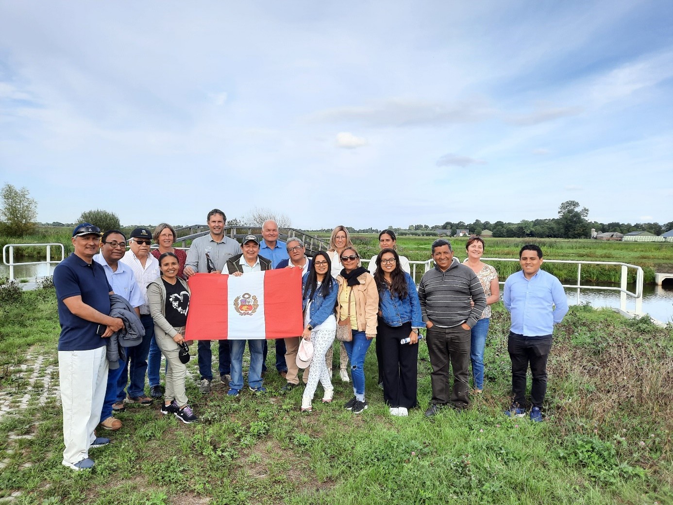 Peruaanse waterbeheerders bezoeken het Zuidelijk Westerkwartier